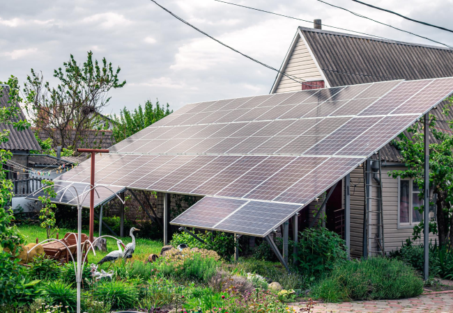 Solar-Powered-Eco-Gadgets